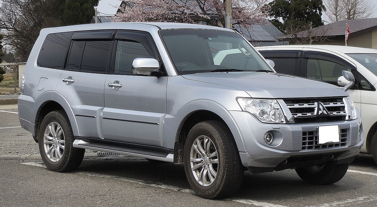 2020 Mitsubishi Pajero Standard